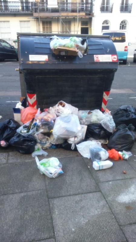 Brighton_rubbish