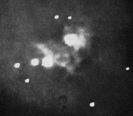 Henry_Drape_Orion_nebula_1880_inverted
